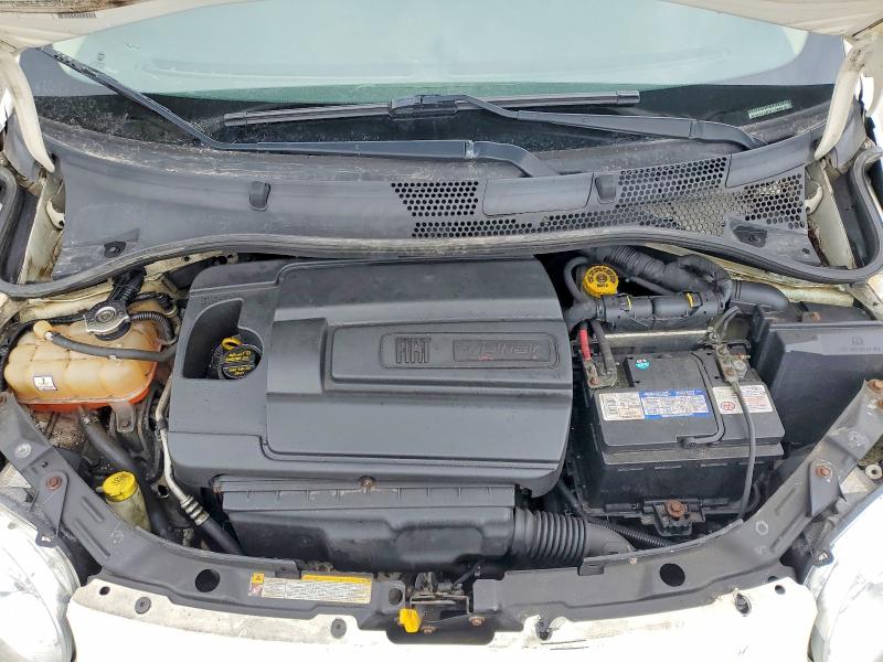 46042716 :رقم المزاد ، 3C3CFFAR2CT288918 vin ، 2012 Fiat 500 مزاد بيع