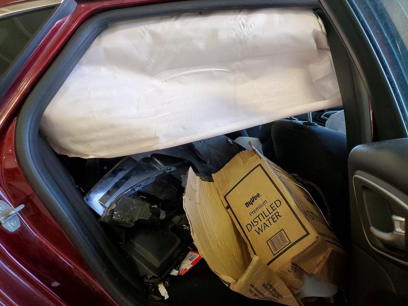 47630766 :رقم المزاد ، 1C3CCCAB6FN574592 vin ، 2015 Chrysler 200 مزاد بيع