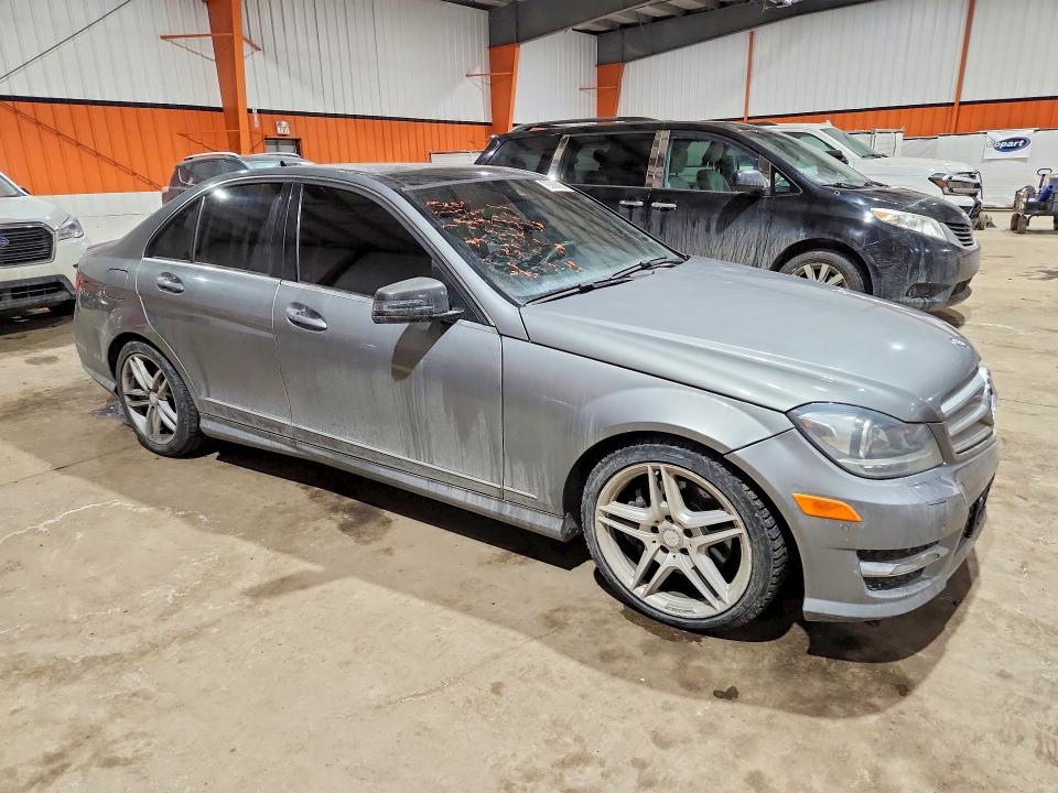 2013 Mercedes-benz C მანქანა იყიდება აუქციონზე, vin: WDDGF8JB0DA868355, აუქციონის ნომერი: 79388025