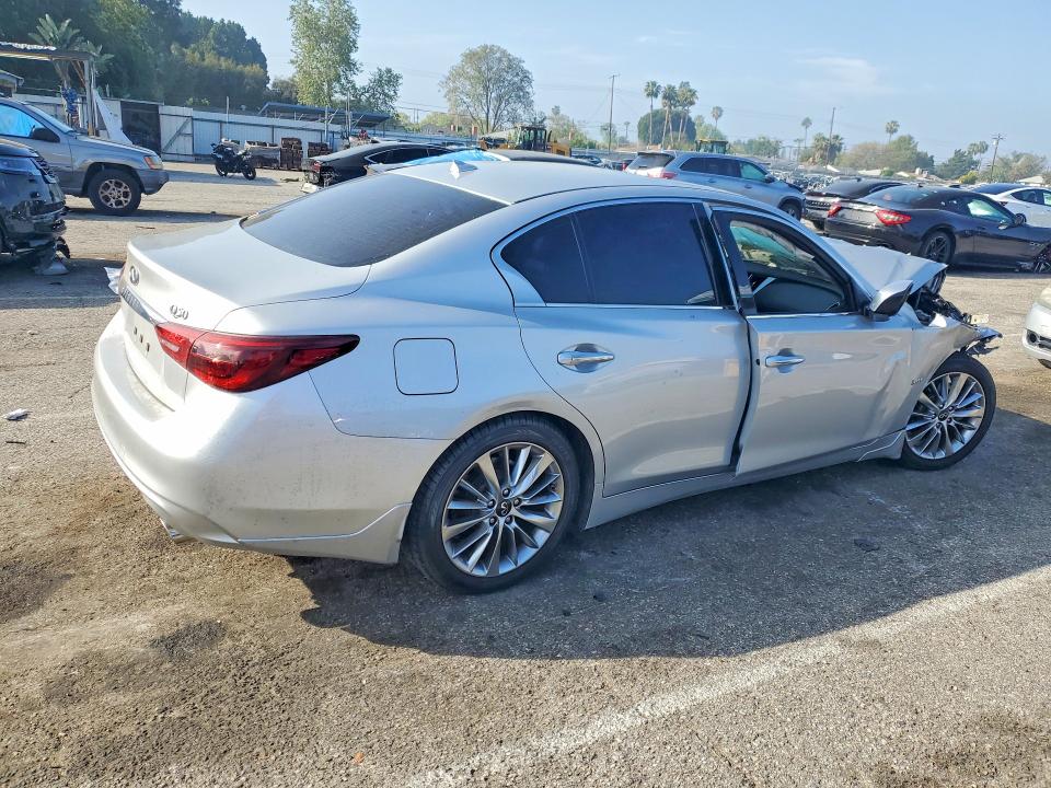 47211326 :رقم المزاد ، JN1EV7AP0LM208309 vin ، 2020 Infiniti Q50 مزاد بيع