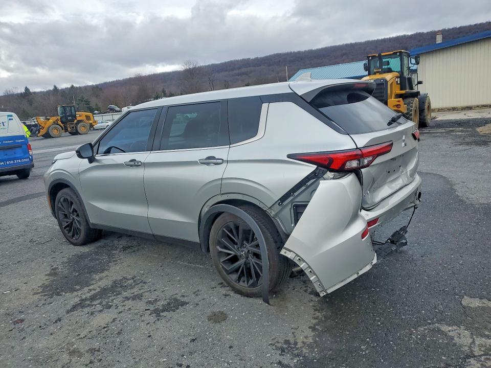 47951316 :رقم المزاد ، JA4J4UA88NZ077684 vin ، 2022 Mitsubishi Outlander مزاد بيع