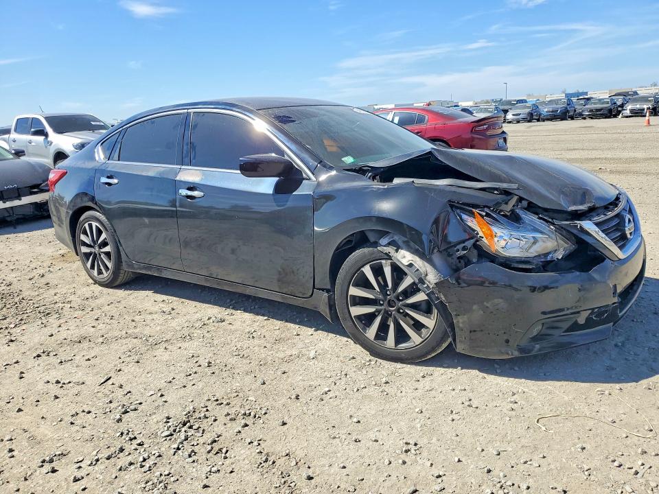 Продажа на аукционе авто 2017 Nissan Altima, vin: 1N4AL3AP3HC489101, номер лота: 79493205