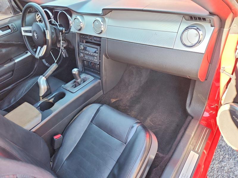 42021386 :رقم المزاد ، 1ZVHT82H275255559 vin ، 2007 Ford Mustang مزاد بيع