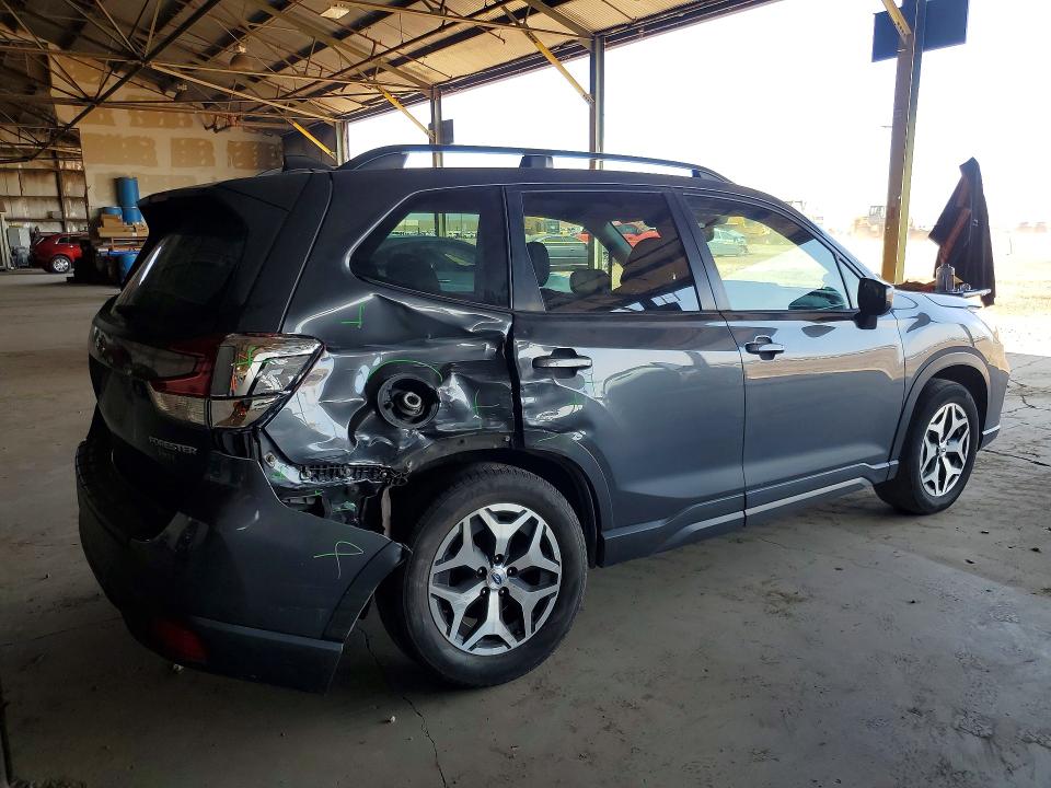Продажа на аукционе авто 2020 Subaru Forester, vin: JF2SKAJC8LH548613, номер лота: 47611696
