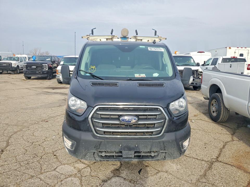 79825905 :رقم المزاد ، 1FTYE2Y85LKB12523 vin ، 2020 Ford Transit مزاد بيع