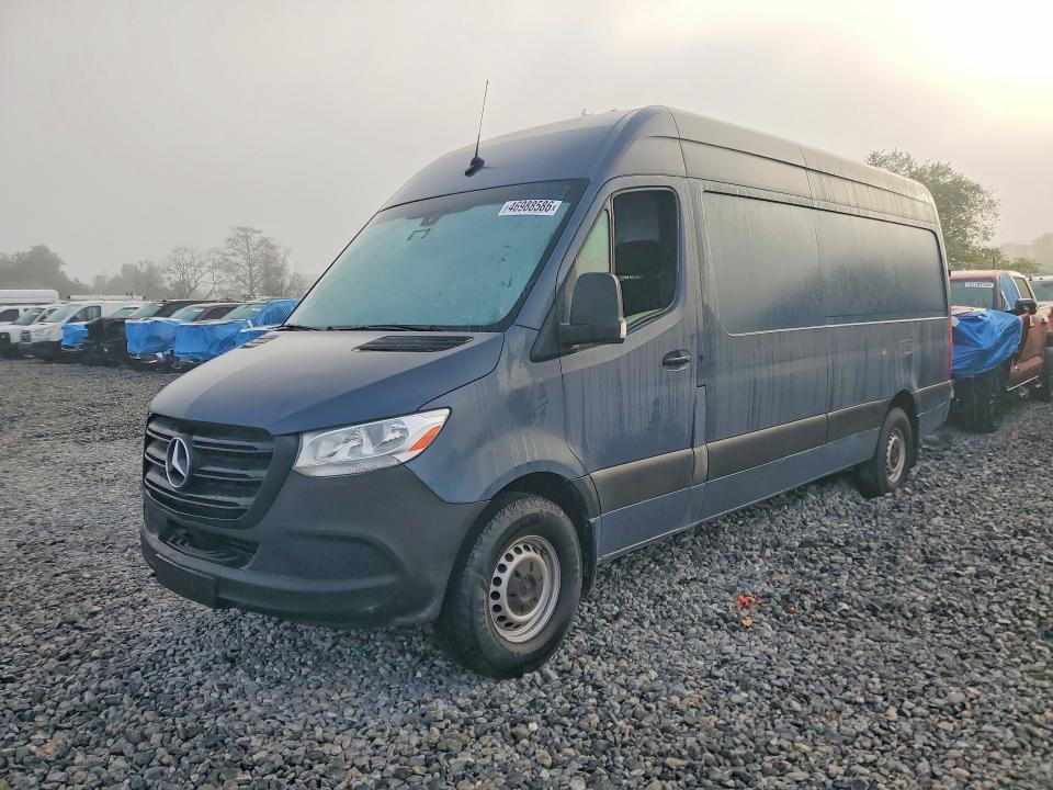 46988586 :رقم المزاد ، WD4PF1CD9KP127556 vin ، 2019 Mercedes Benz Sprinter مزاد بيع