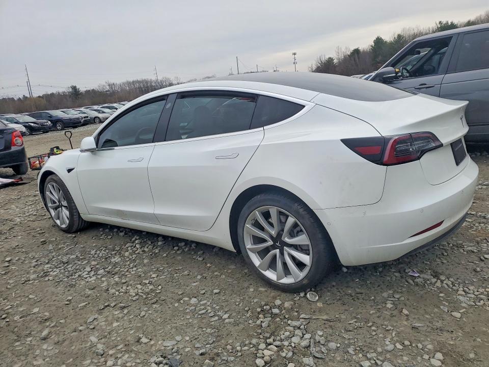 47691266 :رقم المزاد ، 5YJ3E1EB3KF195594 vin ، 2019 Tesla Model 3 مزاد بيع
