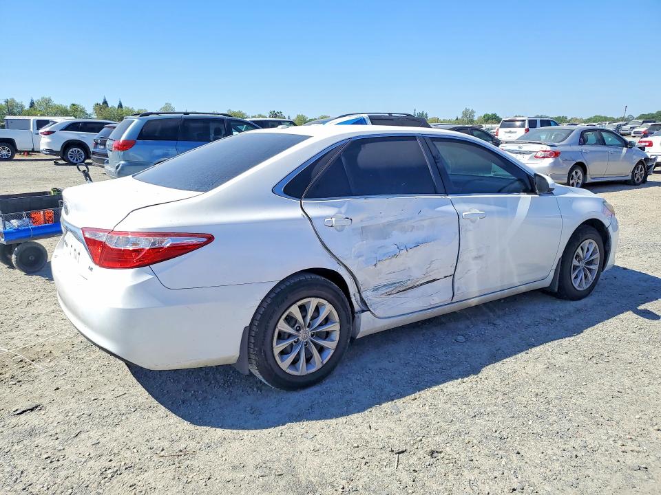 Продажа на аукционе авто 2015 Toyota Camry, vin: 4T4BF1FK6FR451720, номер лота: 46353796