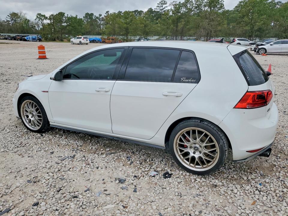 45520186 :رقم المزاد ، 3VW4T7AU1FM062240 vin ، 2015 Volkswagen Gti مزاد بيع