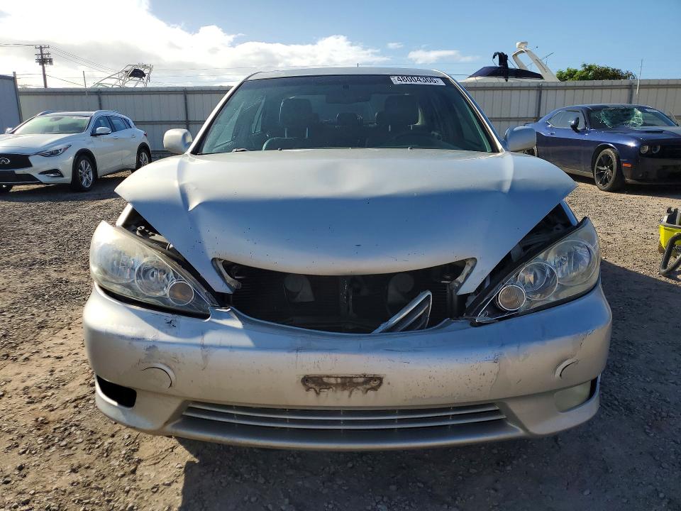 48004366 :رقم المزاد ، 4T1BF30K46U118785 vin ، 2006 Toyota Camry مزاد بيع
