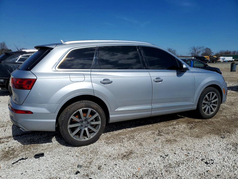 Продаж на аукціоні авто 2018 Audi Q7, vin: WA1LAAF72JD015950, номер лоту: 46344456