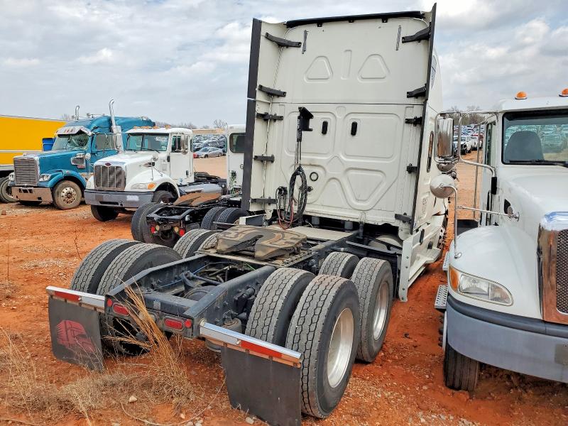 41840676 :رقم المزاد ، 3AKJHHDR4LSLS9708 vin ، 2020 Freightliner Cascadia 126 مزاد بيع