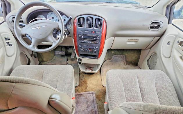 2005 Chrysler Town & Country მანქანა იყიდება აუქციონზე, vin: 1C4GP45R85B386445, აუქციონის ნომერი: 46310456
