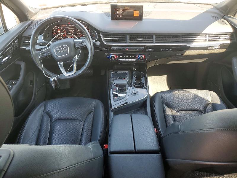 2018 Audi Q7 მანქანა იყიდება აუქციონზე, vin: WA1VAAF70JD050690, აუქციონის ნომერი: 47166526