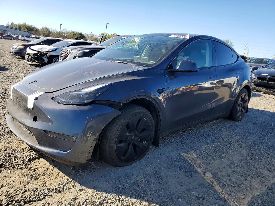 Auction sale of the 2023 Tesla Model Y, vin: 7SAYGAEE8PF787643, lot number: 77708685