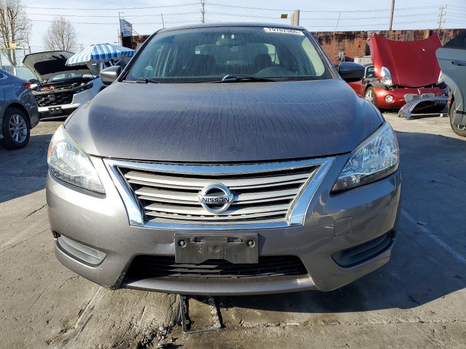 2015 Nissan Sentra მანქანა იყიდება აუქციონზე, vin: 3N1AB7AP1FL673462, აუქციონის ნომერი: 79762365