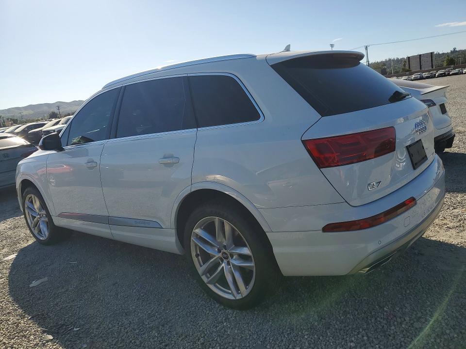 Продажа на аукционе авто 2017 Audi Q7, vin: WA1VAAF72HD044299, номер лота: 79239735
