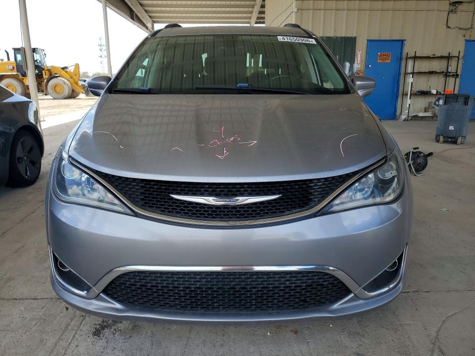 Продажа на аукционе авто 2017 Chrysler Pacifica, vin: 2C4RC1BG6HR784815, номер лота: 41650906