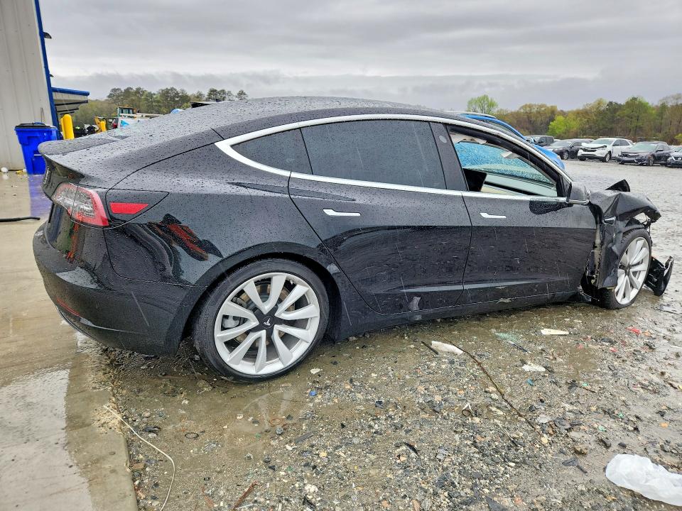 45492126 :رقم المزاد ، 5YJ3E1EA4LF660795 vin ، 2020 Tesla Model 3 مزاد بيع