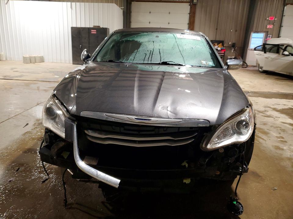 2014 Chrysler 200 მანქანა იყიდება აუქციონზე, vin: 1C3CCBCG0EN176845, აუქციონის ნომერი: 79186115