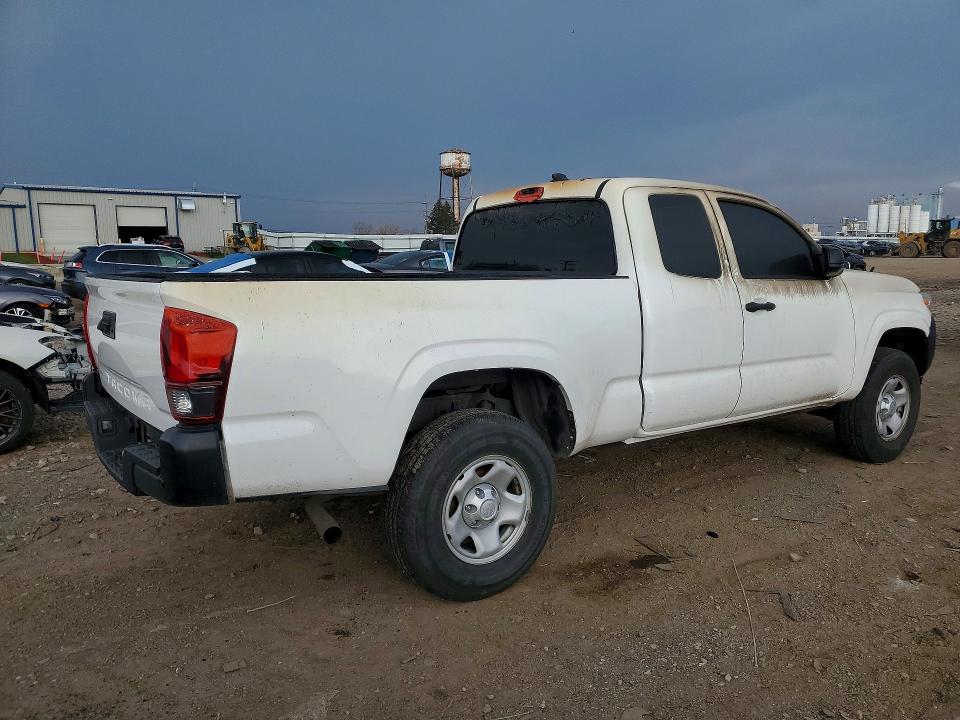 48051626 :رقم المزاد ، 5TFRX5GN2JX121428 vin ، 2018 Toyota Tacoma مزاد بيع
