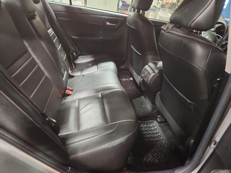 41981186 :رقم المزاد ، 4T1BF1FKXHU744100 vin ، 2017 Toyota Camry مزاد بيع