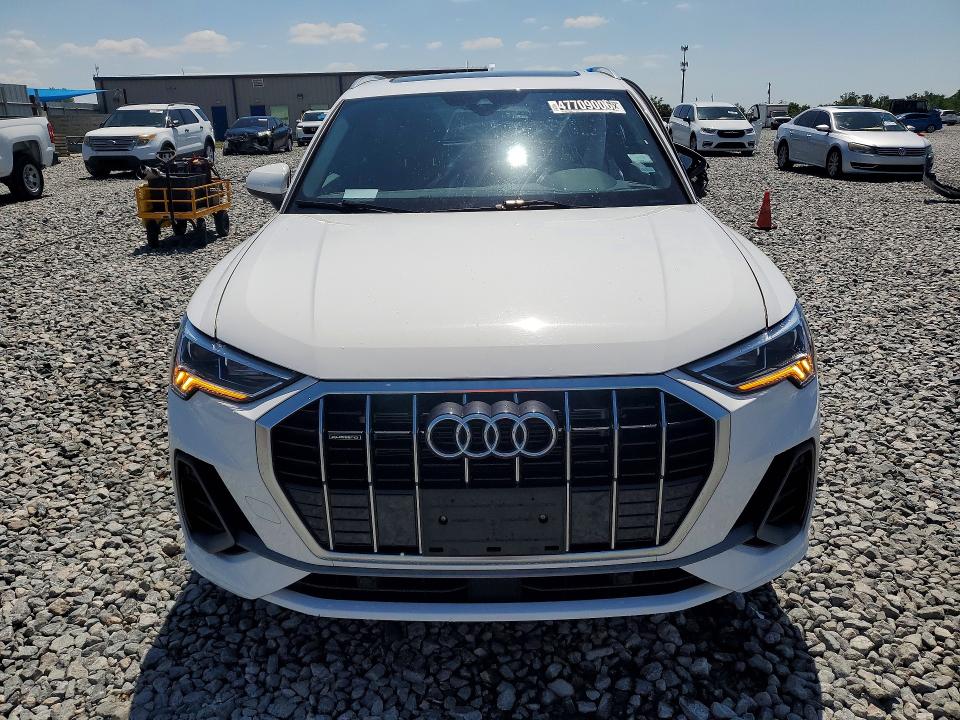Продажа на аукционе авто 2025 Audi Q3, vin: WA1DECF31S1003213, номер лота: 47709006