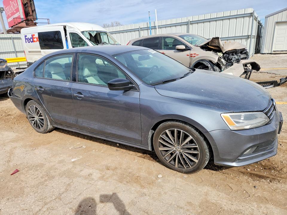 Продажа на аукционе авто 2016 Volkswagen Jetta, vin: 3VWD17AJ4GM346751, номер лота: 45784746