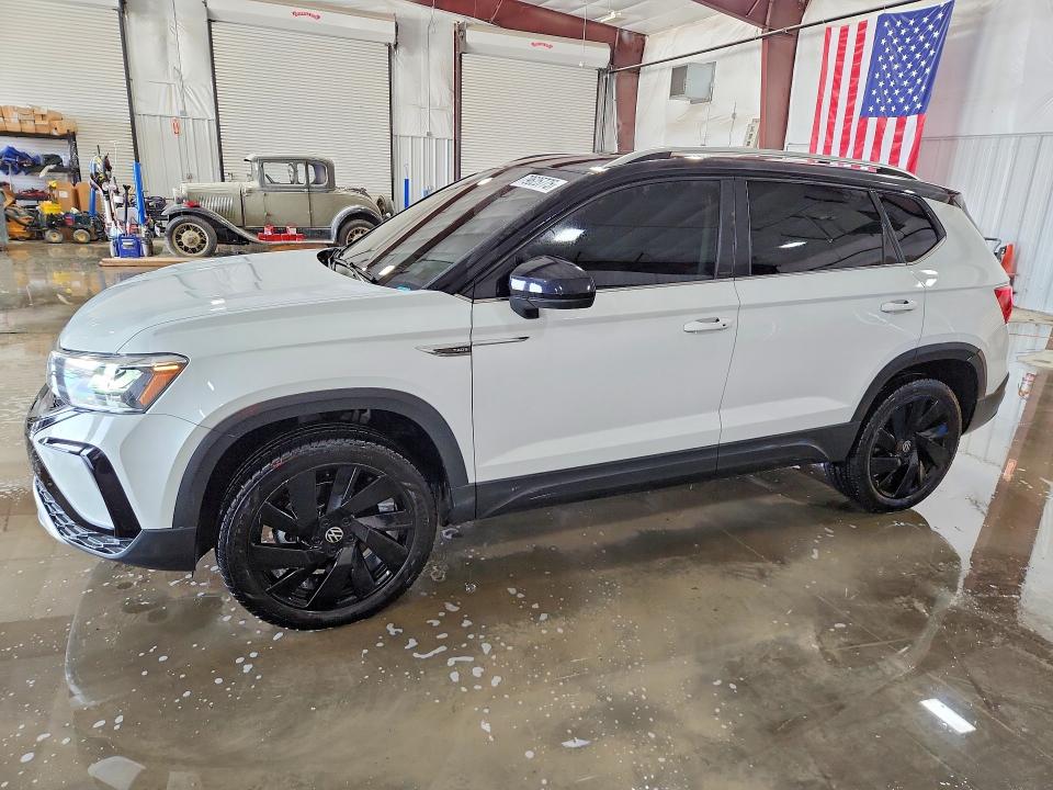 79625775 :رقم المزاد ، 3VVVX7B22RM047972 vin ، 2024 Volkswagen Taos مزاد بيع
