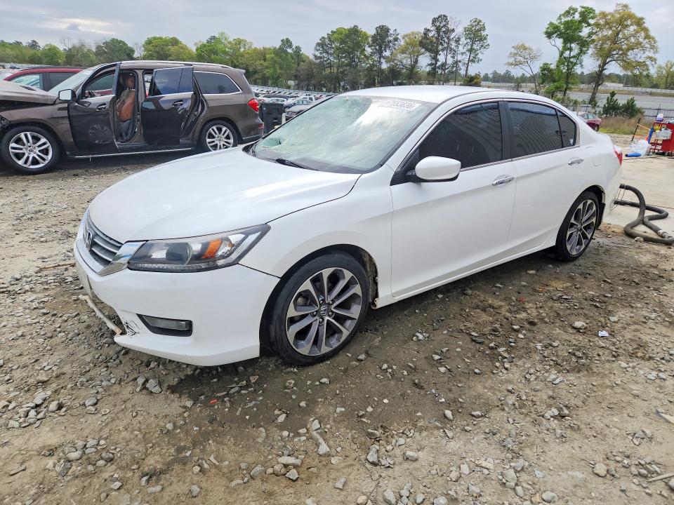 47553836 :رقم المزاد ، 1HGCR2F53FA006543 vin ، 2015 Honda Accord مزاد بيع