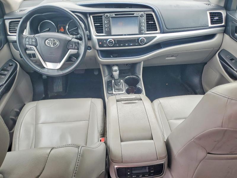 79770615 :رقم المزاد ، 5TDKKRFH3FS115797 vin ، 2015 Toyota Highlander مزاد بيع