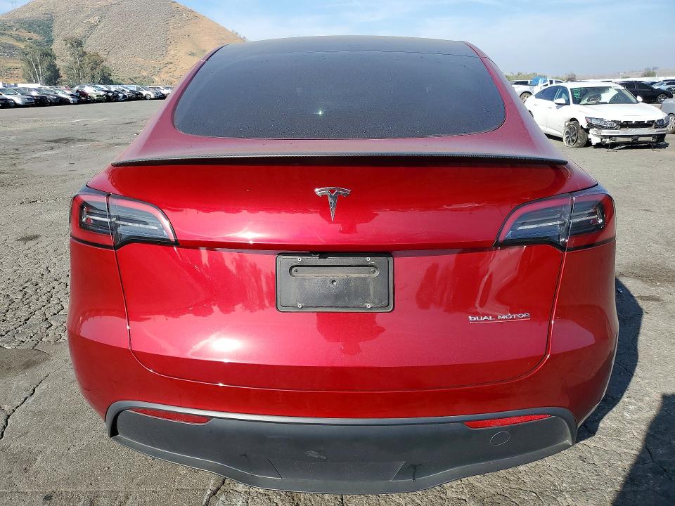 Продаж на аукціоні авто 2025 Tesla Model Y, vin: 7SAYGDEF4SF304815, номер лоту: 47023766