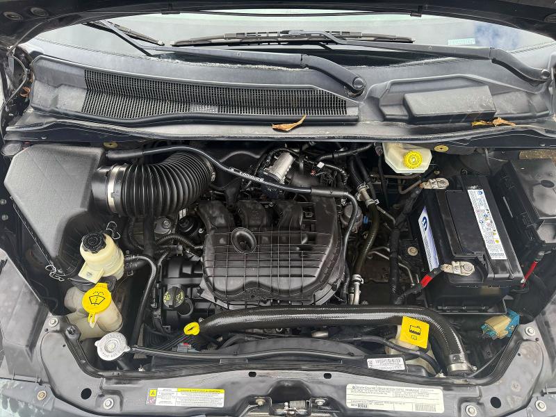 Продаж на аукціоні авто 2012 Volkswagen Routan, vin: 2C4RVABG5CR354258, номер лоту: 48324316