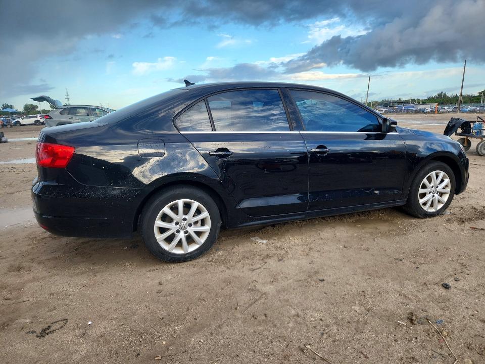 41868916 :رقم المزاد ، 3VWDP7AJ6DM284702 vin ، 2013 Volkswagen Jetta مزاد بيع