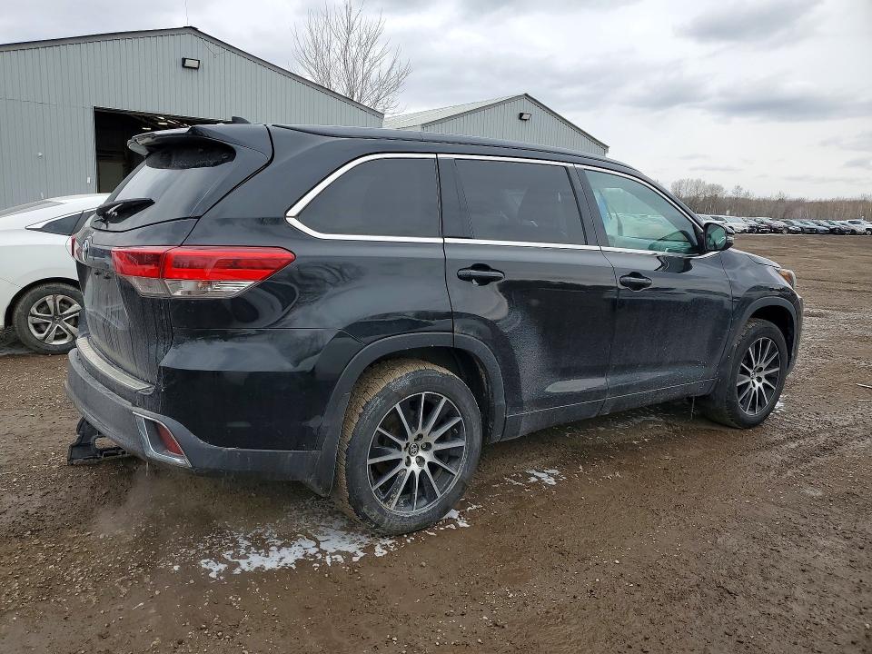Aukcja sprzedaży 2018 Toyota Highlander, vin: 5TDJZRFH7JS537989, numer aukcji: 46393706