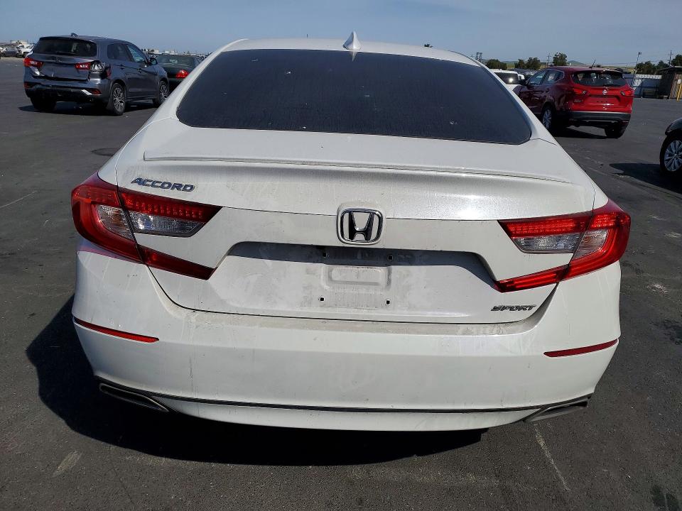 2018 Honda Accord მანქანა იყიდება აუქციონზე, vin: 1HGCV1F39JA092583, აუქციონის ნომერი: 47913186