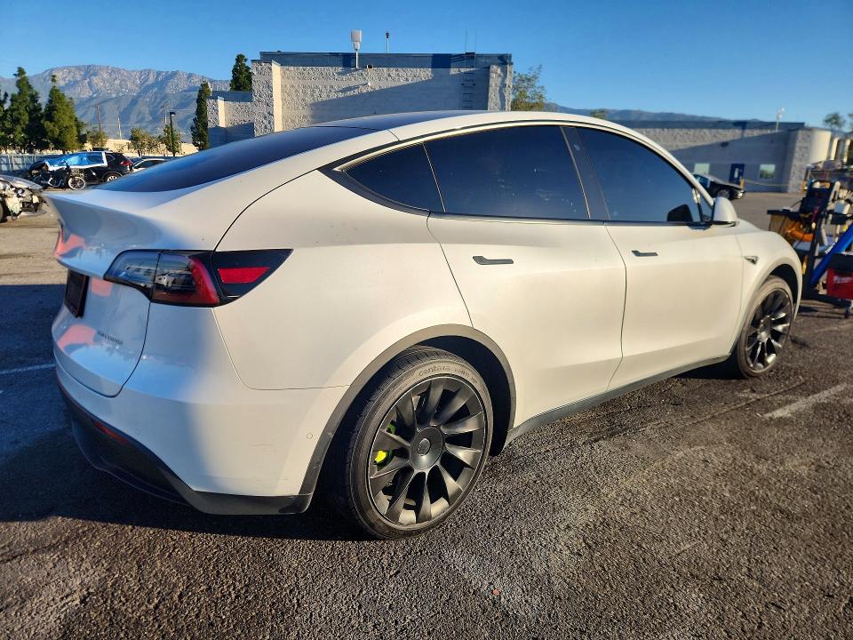 46744306 :رقم المزاد ، 5YJYGDEE8LF022876 vin ، 2020 Tesla Model Y مزاد بيع