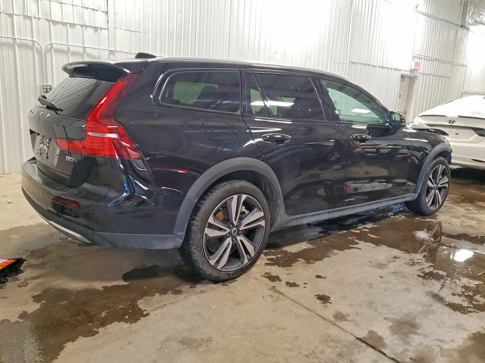 46267116 :رقم المزاد ، YV4L12WK0S2148992 vin ، 2025 Volvo V60 Cross Country مزاد بيع