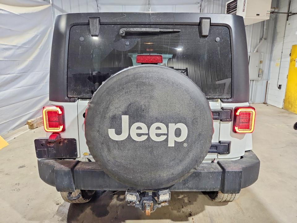 47325476 :رقم المزاد ، 1C4BJWDG3FL556536 vin ، 2015 Jeep Wrangler مزاد بيع