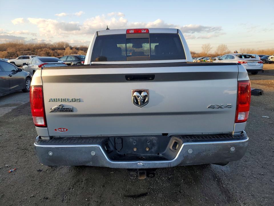 47778436 :رقم المزاد ، 1C6RR7LG9JS222323 vin ، 2018 Ram 1500 مزاد بيع