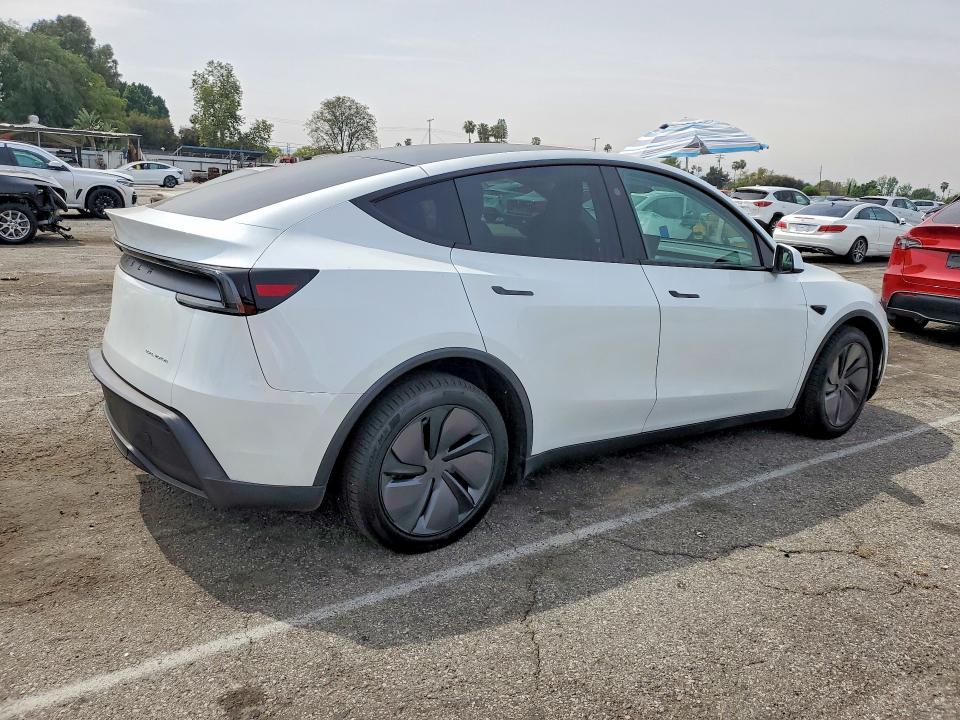 48149206 :رقم المزاد ، 7SAYGDEE9TF558870 vin ، 2026 Tesla Model Y مزاد بيع