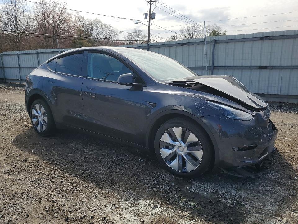 47472946 :رقم المزاد ، 7SAYGDEE8RA263782 vin ، 2024 Tesla Model Y مزاد بيع