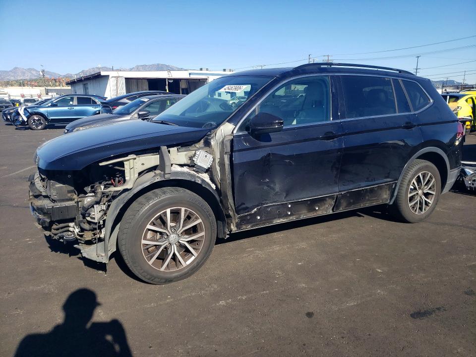 Продаж на аукціоні авто 2018 Volkswagen Tiguan, vin: 3VV3B7AX8JM220045, номер лоту: 45463906