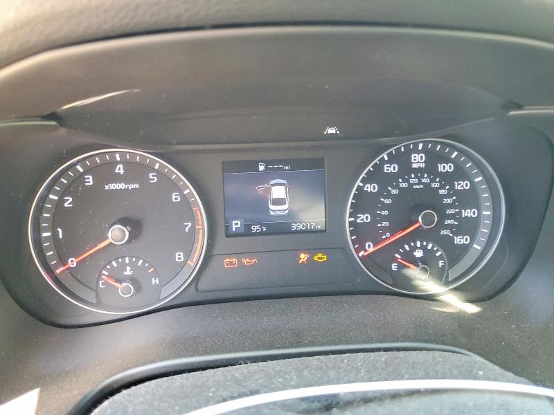 2020 Kia Forte მანქანა იყიდება აუქციონზე, vin: 3KPF24AD7LE184118, აუქციონის ნომერი: 46006946