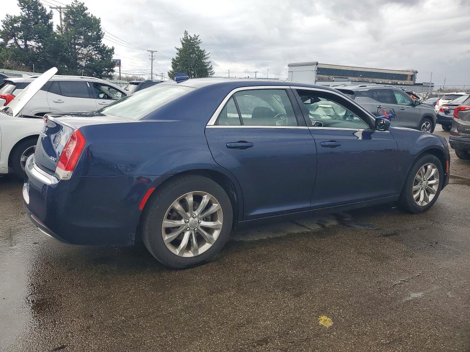 Продажа на аукционе авто 2015 Chrysler 300, vin: 2C3CCARG9FH923211, номер лота: 41978346