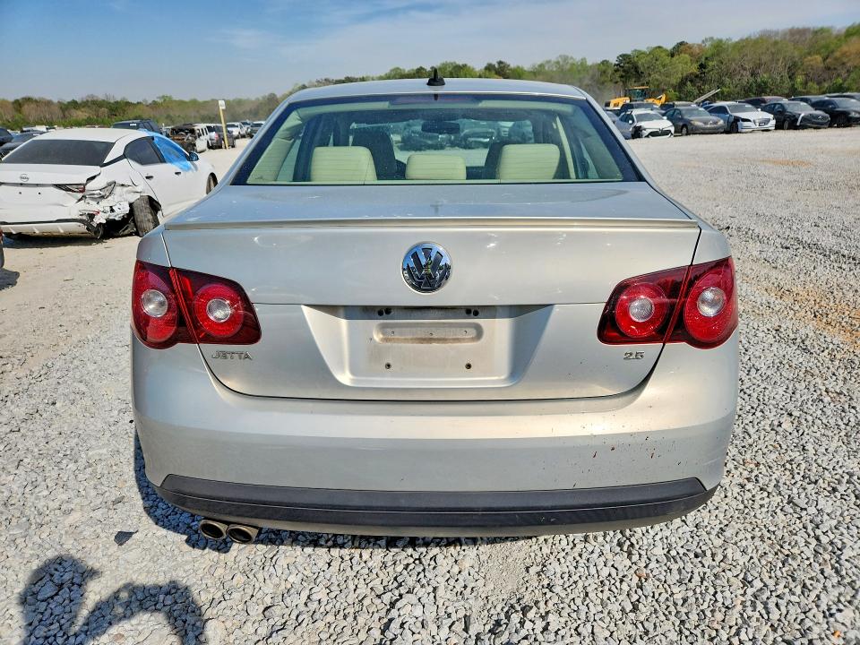 75374285 :رقم المزاد ، 3VWRX7AJ6AM058323 vin ، 2010 Volkswagen Jetta مزاد بيع