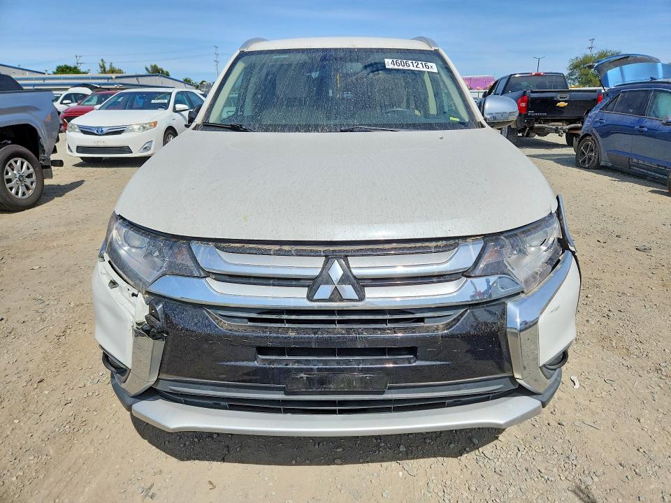 Продаж на аукціоні авто 2017 Mitsubishi Outlander, vin: JA4AD3A36HZ070901, номер лоту: 46061216