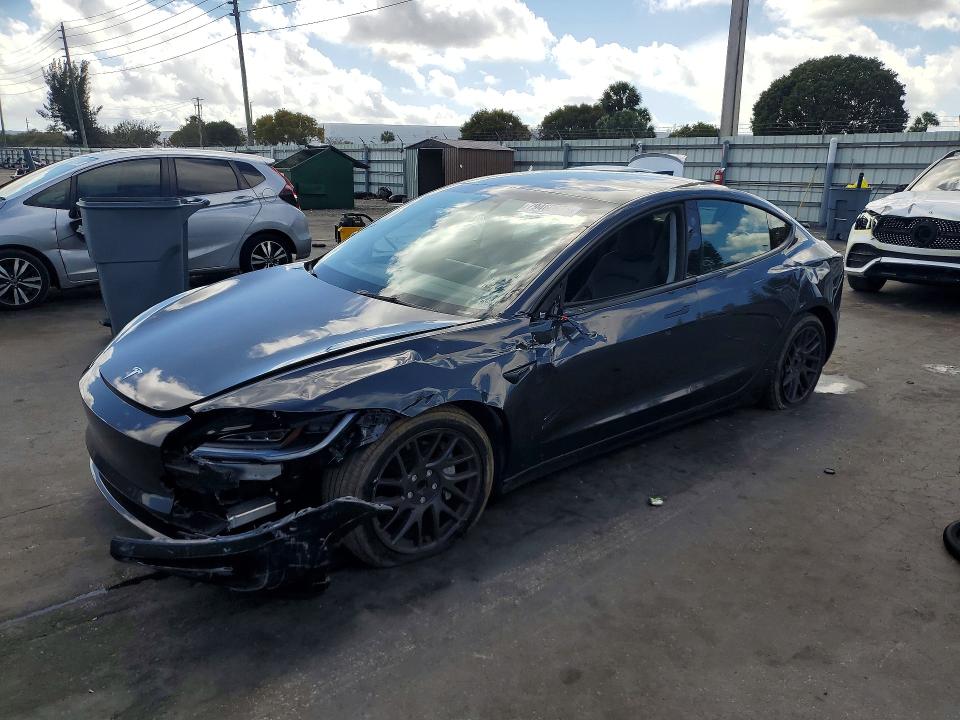 Продажа на аукционе авто 2024 Tesla Model 3, vin: 5YJ3E1EA5RF744410, номер лота: 79460685