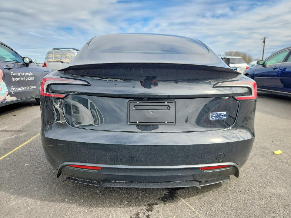 42063726 :رقم المزاد ، 5YJ3E1ET5TF143491 vin ، 2026 Tesla Model 3 مزاد بيع