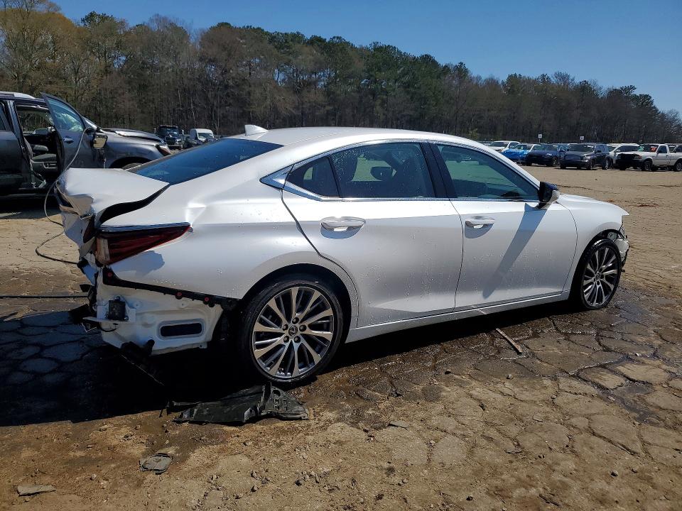 46737586 :رقم المزاد ، 58ADZ1B13MU107940 vin ، 2021 Lexus Es 350 مزاد بيع